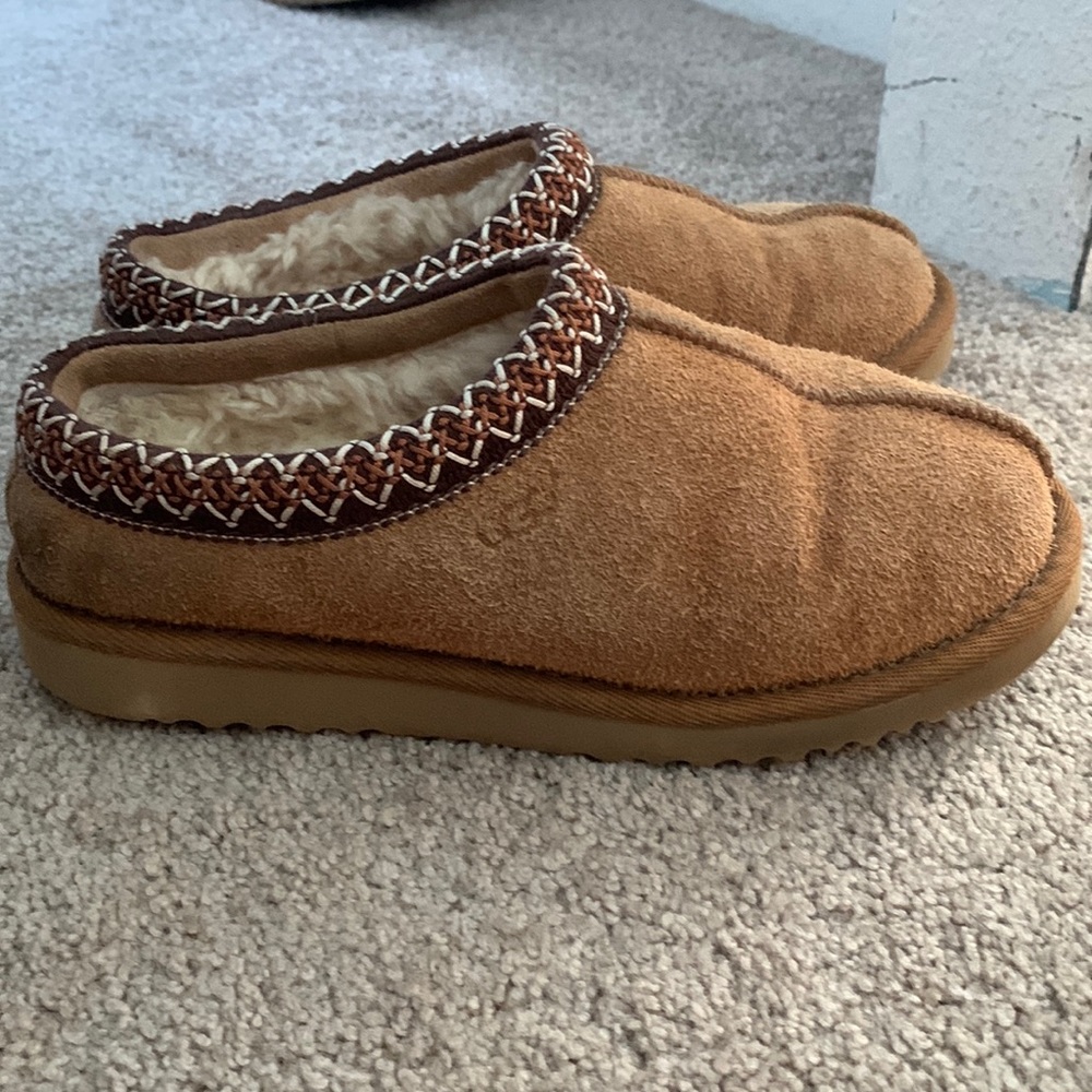 Ugg Tasman